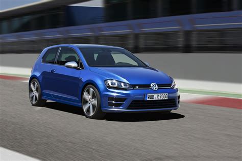 2015 Volkswagen Golf R First Drive Review