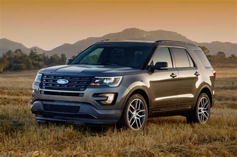 Top Features and Review of the 2016 Ford Explorer