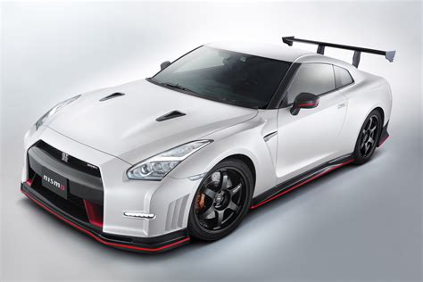 The Ultimate Guide to the 2016 GTR Performance and Features