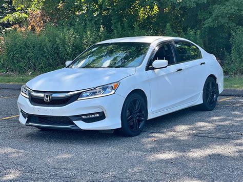 2016 Honda Accord Sport Unboxing Review The Budget Bmw 3 Series Youtube 2016 Honda Accord Sport Unboxing Review The Budget Bmw 3 Series Youtube