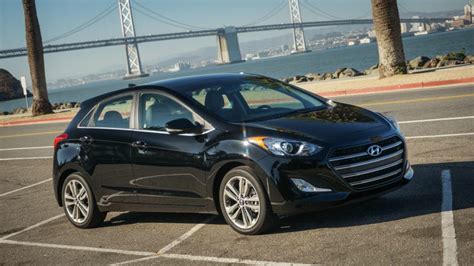 2016 Hyundai Elantra Gt Review Hyundai S Economy Hatch Follows A Strong First Impression With Fair Value Cnet