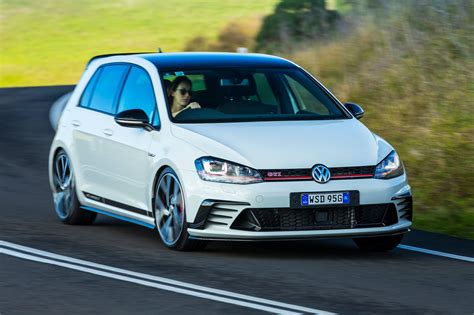 2016 Volkswagen Golf GTI: The Ultimate Compact Hot Hatch