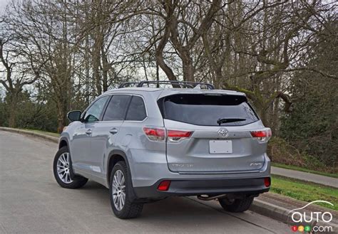 2016 XLE Toyota Highlander: Complete Buyer’s Guide and Features Overview
