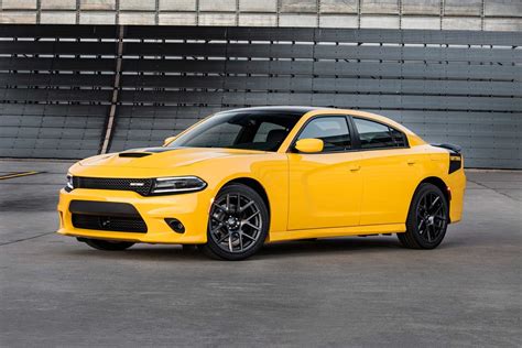 2017 Charger RT: Features, Performance, and Buying Tips