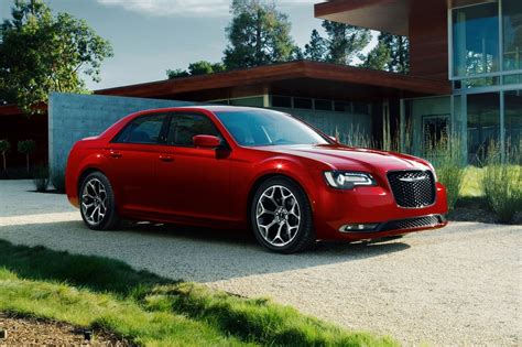 2017 Chrysler 300 Sedan Review: Features, Performance, and Value