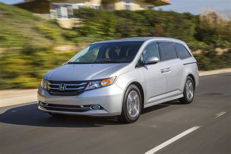 2017 Honda Odyssey Review Ratings Edmunds