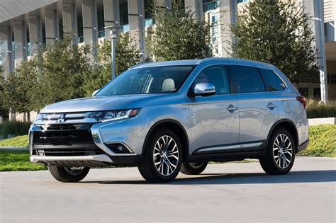 2017 Mitsubishi Outlander Review Ratings Edmunds