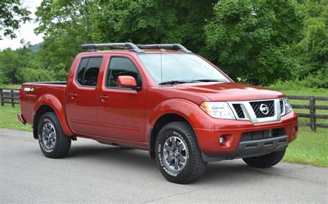 2017 Nissan Frontier Review: Specs, Performance, and Features