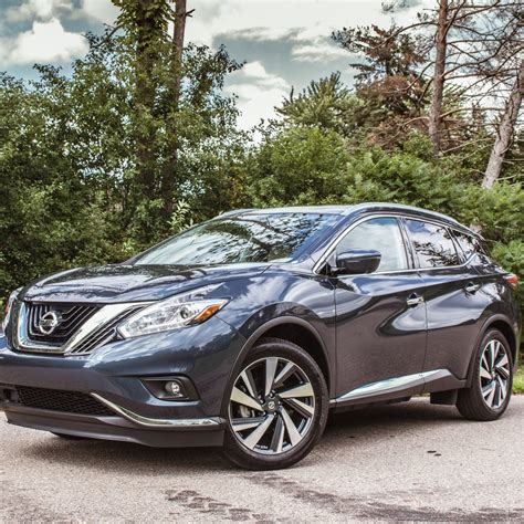 2017 Nissan Murano Review Nissan S Midsize Crossover Suv Is High On Style And Function Cnet