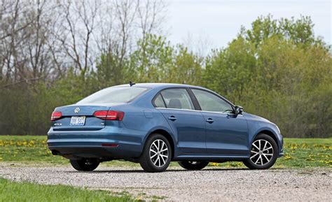 2017 Volkswagen Jetta Review Autoguide Com