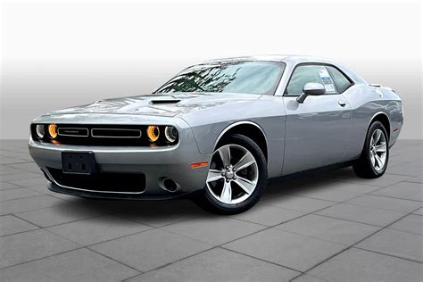 2018 Dodge Challenger SXT: Features, Performance, and Review