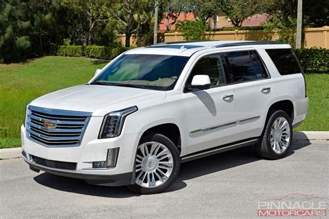 2018 Escalade Review: Features, Pricing, and Best Deals
