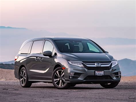 2018 Honda Odyssey Elite Ownership Review Kelley Blue Book 2018 Honda Odyssey Elite Ownership Review Kelley Blue Book