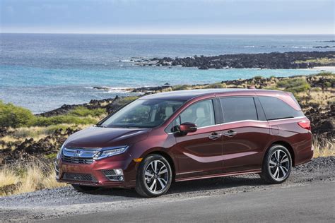 2018 Honda Odyssey Review Ratings Specs Prices And Photos The Car Connection