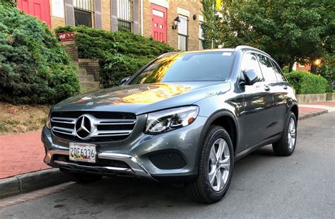 Discover the 2018 Mercedes GLC300: Features, Specs, and Review