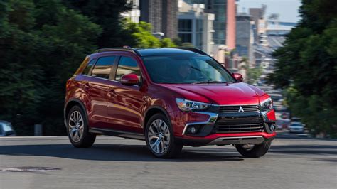 Top Features and Reviews of the 2018 Outlander Sport
