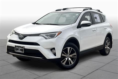 2018 Toyota RAV4 XLE Review: Features, Performance, and Tips