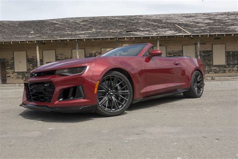 2019 Chevrolet Camaro Zl1 Performance Looks Good In A Drop Top Cnet