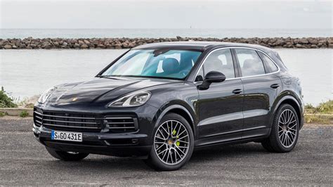 2019 Porsche Cayenne E Hybrid First Drive