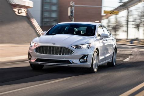 2020 Ford Fusion Review Ratings Edmunds 2020 Ford Fusion Review Ratings Edmunds