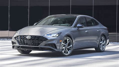 2020 Hyundai Sonata Review Expert Insights Pricing And Trims 2020 Hyundai Sonata Review Expert Insights Pricing And Trims