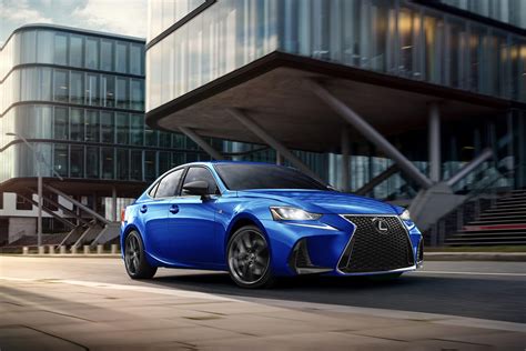 2020 Lexus Is 350 F Sport Gets The Blackline Edition Treatment Cnet