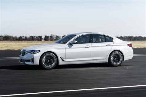 2021 Bmw 5 Series Review Ratings Edmunds