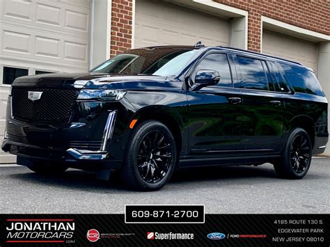 2021 Cadillac Escalade ESV: Features, Specs, and Buying Tips