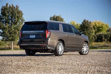 2021 Chevrolet Suburban Review Pricing And Specs