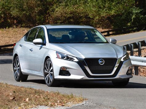 2021 Nissan Altima SR Review: Features, Performance, and Pricing Insights