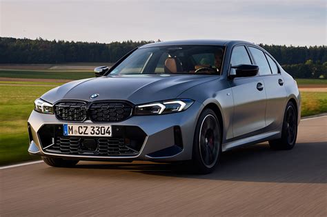2022 BMW M340i Review: Performance, Features, and Specs