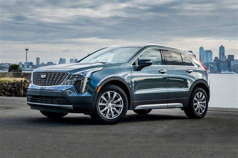 2022 Cadillac Xt4 Review Ratings Edmunds 2022 Cadillac Xt4 Review Ratings Edmunds