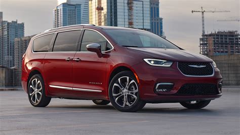 2022 Chrysler Pacifica: The Ultimate Family SUV Review