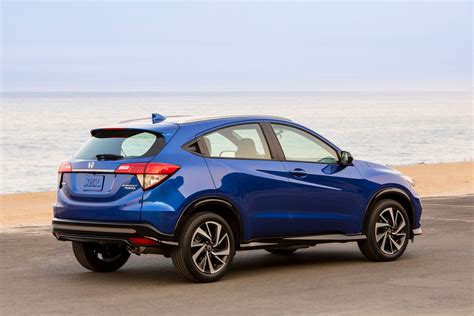 2022 Honda Hr V Review Pricing And Specs 2022 Honda Hr V Review Pricing And Specs
