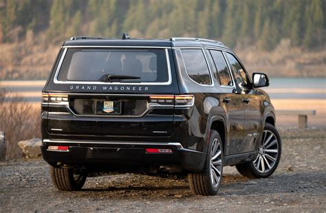 2022 Jeep Wagoneer: The Ultimate Luxury SUV Experience