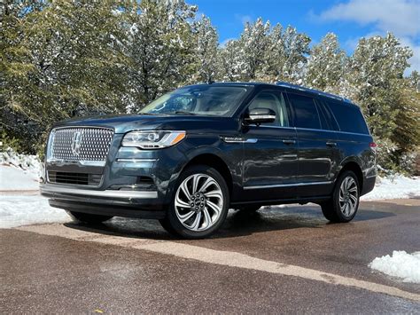 2022 Lincoln Navigator Review: Features, Specs, and Best Deals