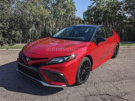 2022 Toyota Camry XSE Review: Features, Performance, and Pricing