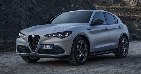 2023 Alfa Romeo Stelvio Pictures U S News