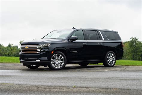 2023 Chevrolet Suburban Review: Features, Pricing, and Updates