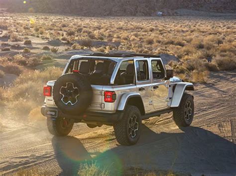 2023 Jeep Wrangler 4Xe Review Ratings Edmunds 2023 Jeep Wrangler 4Xe Review Ratings Edmunds