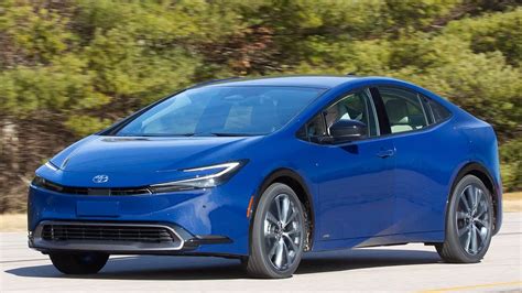 2023 Toyota Prius Review Consumer Reports