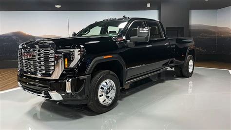 2024 Gmc Sierra Hd Adds A Lot Of Luxury To Heavy Duty Pickups Autoguide Com 2024 Gmc Sierra Hd Adds A Lot Of Luxury To Heavy Duty Pickups Autoguide Com