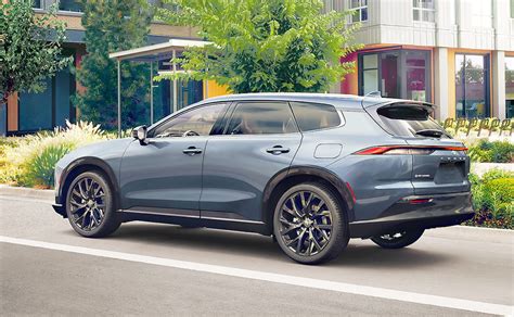 2025 Crown Signia: The Future of Luxury Watches