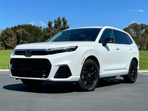 2025 Honda Crv Review Sana Ruby