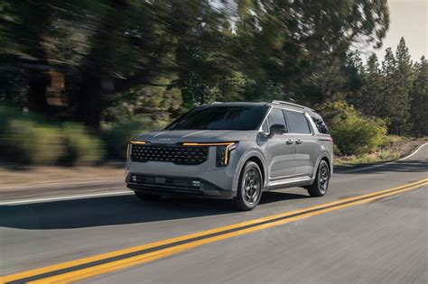 2025 Kia Carnival First Look New Look New Hybrid