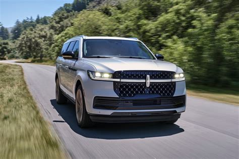 2025 Lincoln Navigator Review Pricing Trims Photos Truecar 2025 Lincoln Navigator Review Pricing Trims Photos Truecar