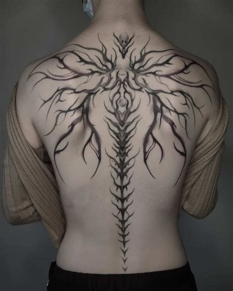 25 Beautiful Spine Tattoos Body Artifact Back Tattoos For Guys 25 Beautiful Spine Tattoos Body Artifact Back Tattoos For Guys