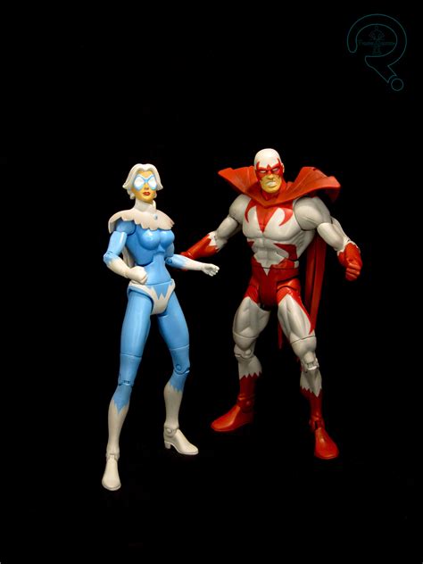 2945 Hawk Dove The Figure In Question