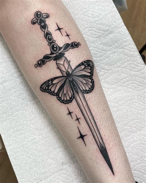 30 Dagger Tattoo Designs For The Bold And Daring Tattoos For Women