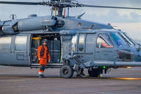 305Th Rescue Squadron Leads First Joint Training With Coast Guard
